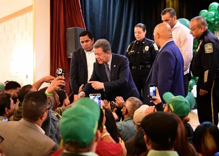 Leonel Fernández impulsa alianza estratégica con la diáspora en su gira por Estados Unidos