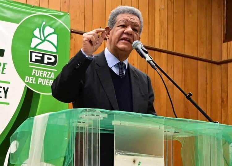 Leonel Fernández rechaza eliminar el voto en el exterior y pide investigar la abstención