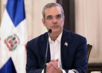 Luis Abinader advierte a bandas haitianas si cruzan la frontera la pasaran muy mal