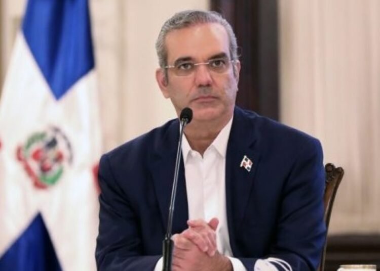 Luis Abinader advierte a bandas haitianas si cruzan la frontera la pasaran muy mal