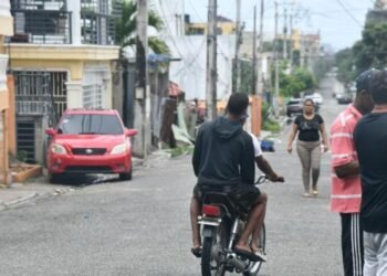 Tragedia en Los Frailes matan a balazos a dos amigos tras invitar a bailar a una joven en un centro de diversion