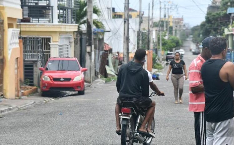 Tragedia en Los Frailes matan a balazos a dos amigos tras invitar a bailar a una joven en un centro de diversion