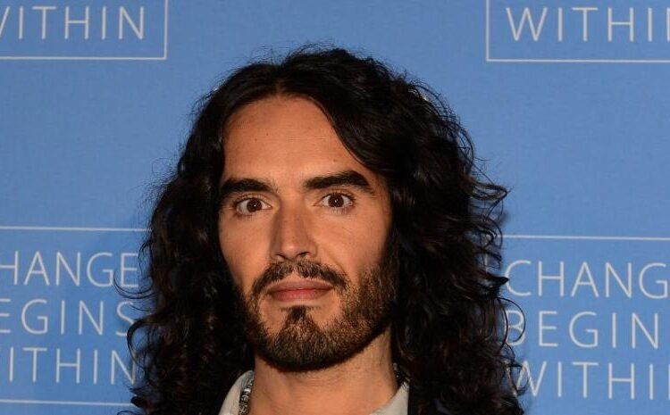 Russell Brand se declara inocente de violación y agresión sexual en su juicio en Londres