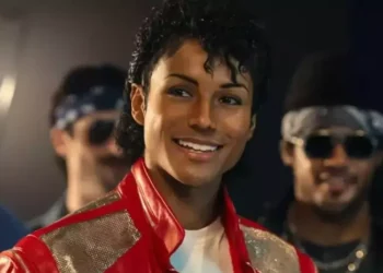 Globos de Oro dejan fuera a Michael la biopic de Michael Jackson de la categoría musical