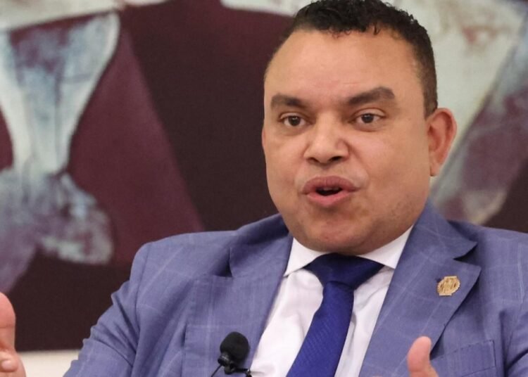 Paro del CMD: SNS pide a médicos una tregua hasta el regreso de Luis Abinader