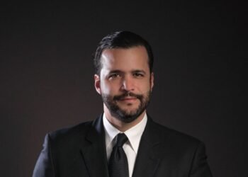 Rafael Paz advierte que Santo Domingo se inunda por falta de drenaje pluvial