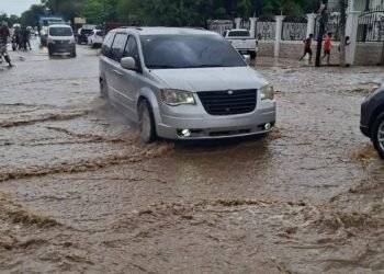 Fuertes lluvias causan estragos con casas inundadas caminos cerrados y comunidades incomunicadas