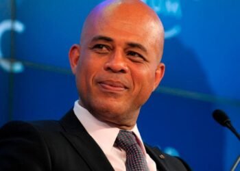 Michel Martelly oficializa su candidatura presidencial en Haiti pese a sanciones internacionales
