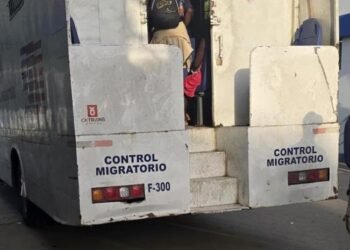 Migracion detecta cientos de extranjeros irregulares en masivas inspecciones a fincas y obras