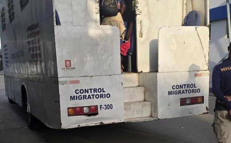 Migracion detecta cientos de extranjeros irregulares en masivas inspecciones a fincas y obras