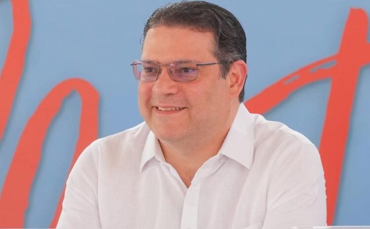 Ministro Eduardo Sanz Lovatón destaca el impacto del Plan Anticrisis en la estabilidad económica de la República Dominicana