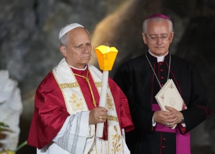 La salud de los papas: de la cirugía de León XIV a la histórica renuncia de Benedicto XVI