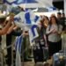 Terror en el vuelo Dubái-Tel Aviv: pasajeros relatan cómo evitaron que el avión se estrellara tras un apuñalamiento en cabina
