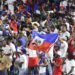Fiesta caribeña: Fanáticos haitianos hacen vibrar el Estadio Olímpico ante República Dominicana