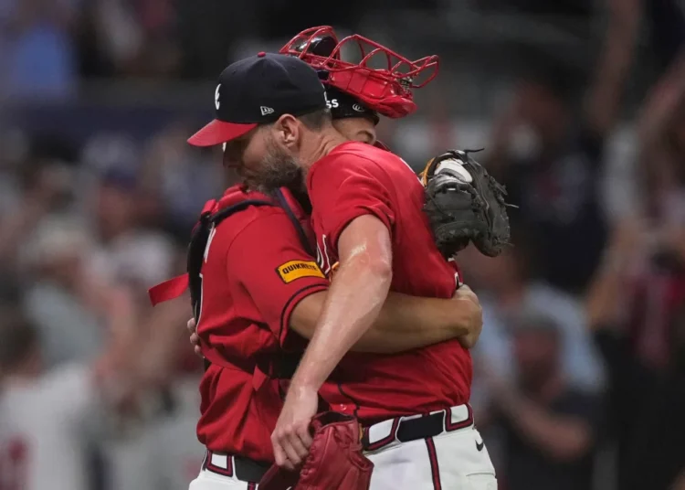 Dudas en los Bravos sobre la disponibilidad de Chris Sale para abrir contra los Dodgers