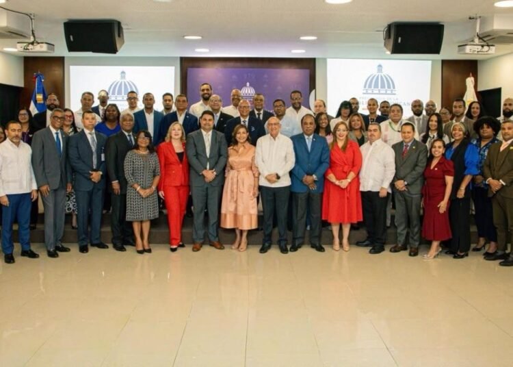 Gabinete de Politica Social une instituciones para fortalecer la atencion a sectores vulnerables