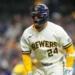 Cerveceros vencen 3-2 a los Padres en dramático inicio de la Serie Divisional