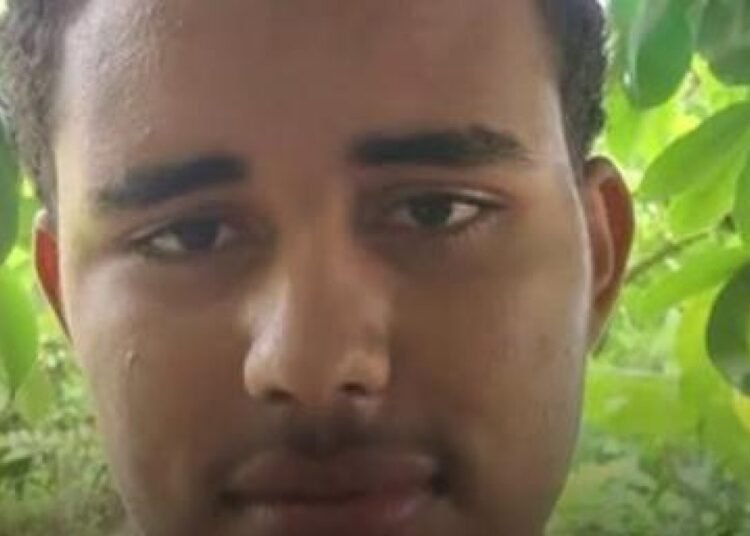 Exigen esclarecer la trágica muerte de un estudiante de 16 años en un liceo de Los Alcarrizos