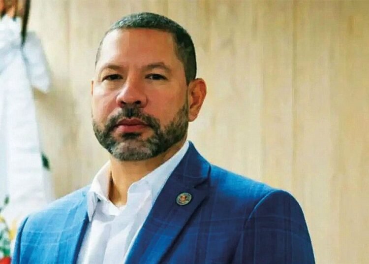 Escándalo de corrupción sacude a la DNCD y la DEA tras arrestos en Miami y Washington