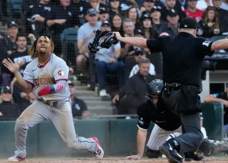 Jose Ramirez brilla y mantiene con vida a Cleveland ante Chicago