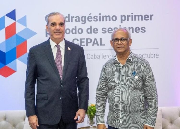 Luis Abinader aborda crisis de Haití y democracia regional en cumbre con la OEA