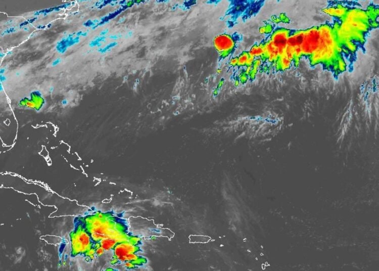 Indomet anuncia aguaceros torrenciales y tormentas eléctricas hoy en gran parte de República Dominicana