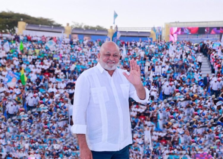 Roberto Fulcar inicia consultas nacionales para definir la ruta del PRM rumbo a 2028