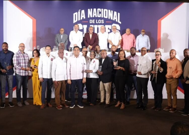 Miderec y Fedoclubes reconocen la trayectoria de 12 entidades en el Día Nacional de los Clubes