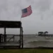 Huracán Isaías se debilita a categoría 1 tras tocar tierra en Florida