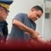Director de la Policía visita y lleva a su casa a agente SWAT herido en Santiago