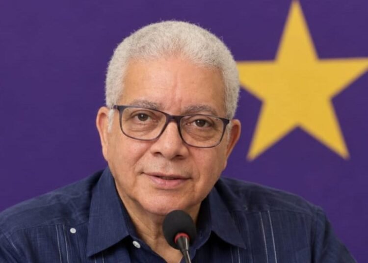Dirigente del PLD arremete contra el PRM por alzas en combustibles y factura eléctrica que ahogan a los hogares