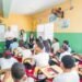 Yeni Berenice advierte a estudiantes sobre consecuencias legales del bullying en charla inspiradora