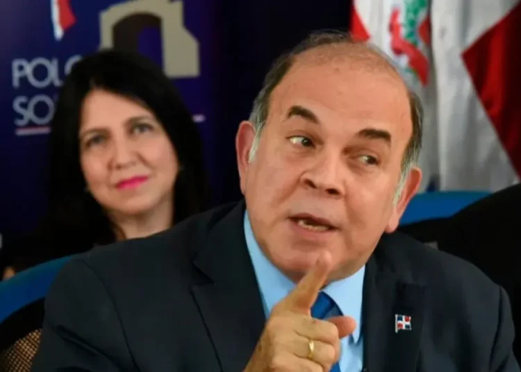 Pellegrín Castillo acusa a potencias y a EE.UU. de orquestar el colapso institucional de Haití