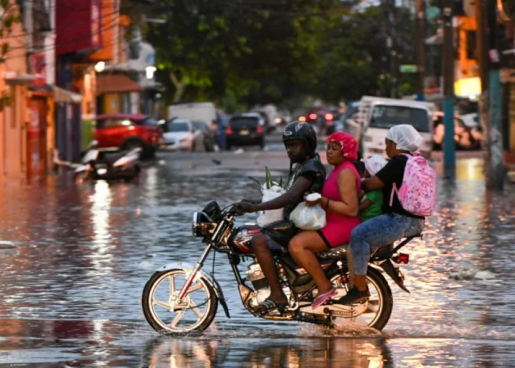 Vaguada provocará lluvias en 13 provincias y el Distrito Nacional hasta el miércoles