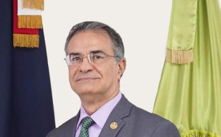 Internan al presidente del Tribunal Superior Electoral Ygnacio Pascual Camacho para cirugía de hidrocefalia