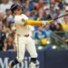 Cerveceros vencen a los Dodgers y toman ventaja en la NLCS