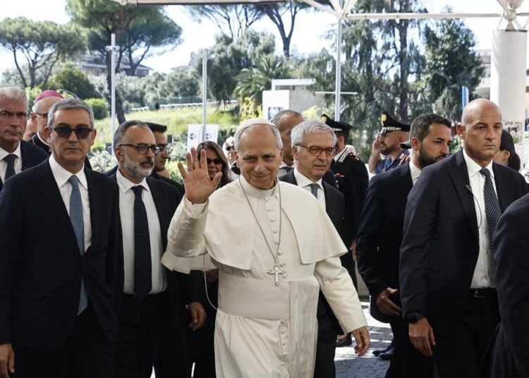 Así fue la llegada del papa León XIV al hospital de Roma para su cirugía de pulmón