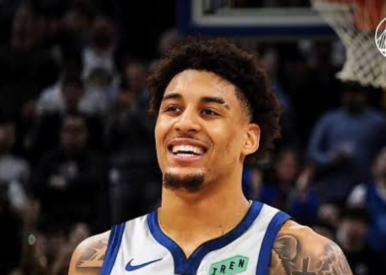 Yaxel Lendeborg brilla con los Warriors y apunta a la alineacion titular en la NBA
