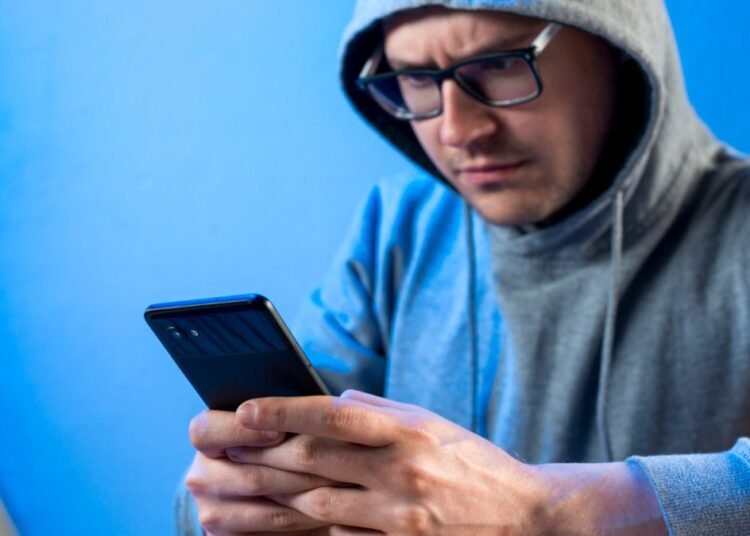 Qué puede hacer un ciberdelincuente con tu número de teléfono y cómo protegerte