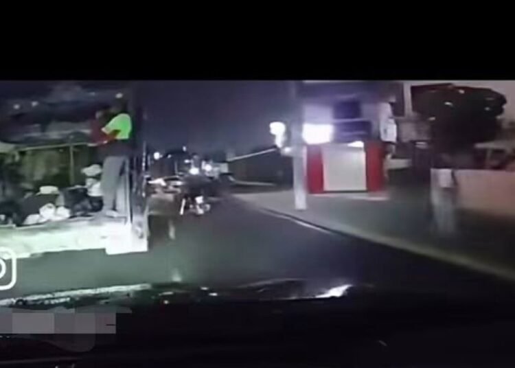 Tragedia en Santiago: dos jóvenes mueren arrollados por camión de basura