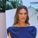 Hilary Swank anuncia su tercer embarazo a los 52 años y sorprende a todos