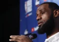 LeBron James ficha por los Philadelphia 76ers a los 41 años para buscar su quinto anillo en la NBA
