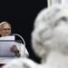 El papa León XIV reaparece en el Vaticano tras su operación de pulmón