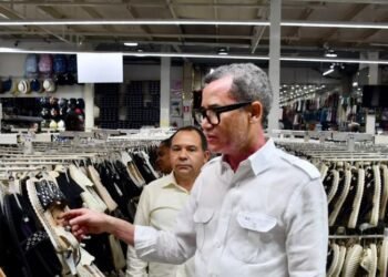 Ministerio de Trabajo sanciona a 101 tiendas chinas por graves violaciones laborales
