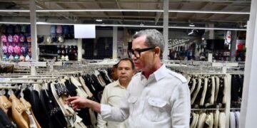 Ministerio de Trabajo sanciona a 101 tiendas chinas por graves violaciones laborales