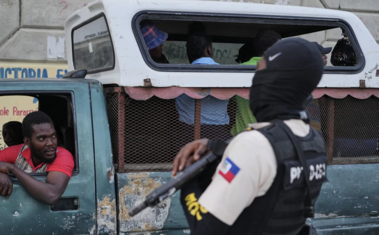 Fuerza antipandillas en Haití desafía a criminales tras emboscada a soldados