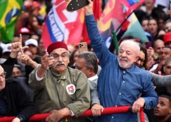 Lula sorprende con un duro discurso a días de la segunda vuelta en Brasil
