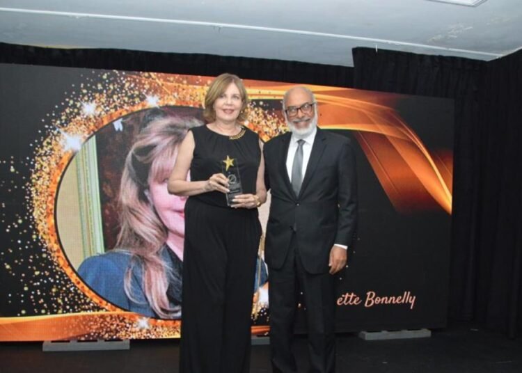 Fallece Cosette Bonnelly de Maldonado directora ejecutiva de El Nuevo Diario y esposa de Persio Maldonado