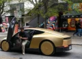 Tesla anuncia plan para ampliar su flota de robotaxis a millones de unidades