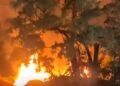 Incendio destruye nuevo local del emblemático restaurante Las Dunas en Baní